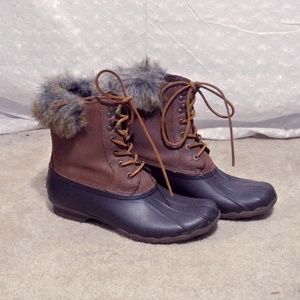 SPERRY Lace Up, Waterproof, FUR Winter Boots!
